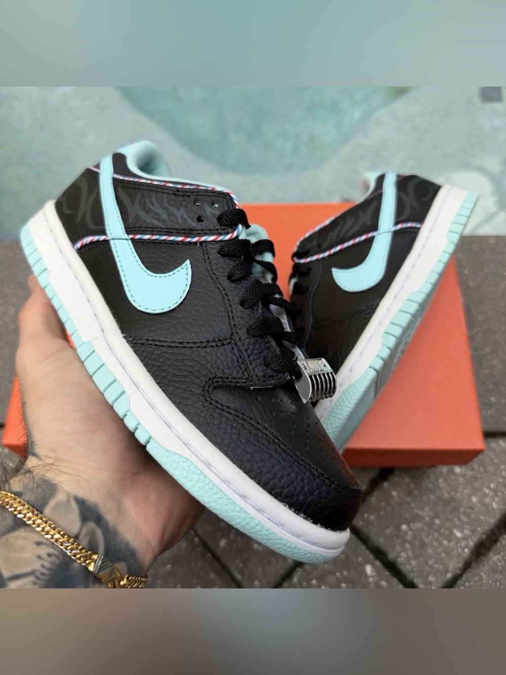 NIKE DUNK LOW SE GS BARBER SHOP DN3351-001 SZ 4Y / WOMEN SZ 5.5 CLIPPERZ